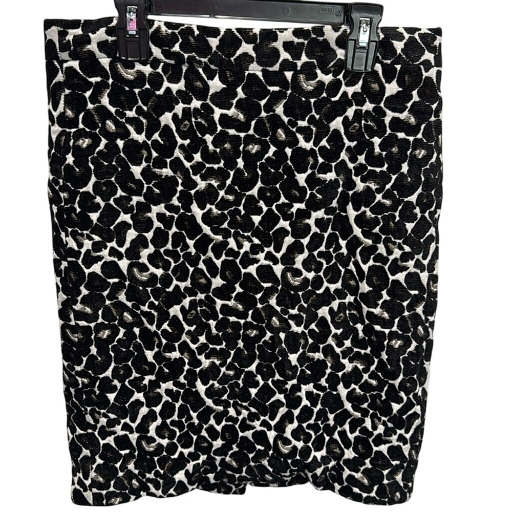 J. Crew Pencil Skirt Leopard Print Black White Textured Knee Length Size 4